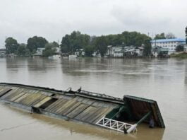 boat capsize